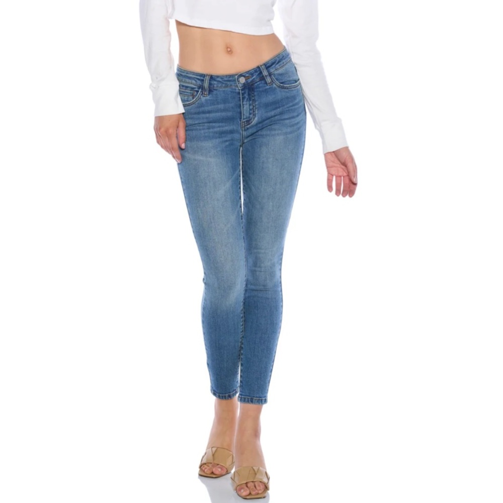 NWT Prosperity Kaitlyn Medium Wash Skinny Jeans sz 30